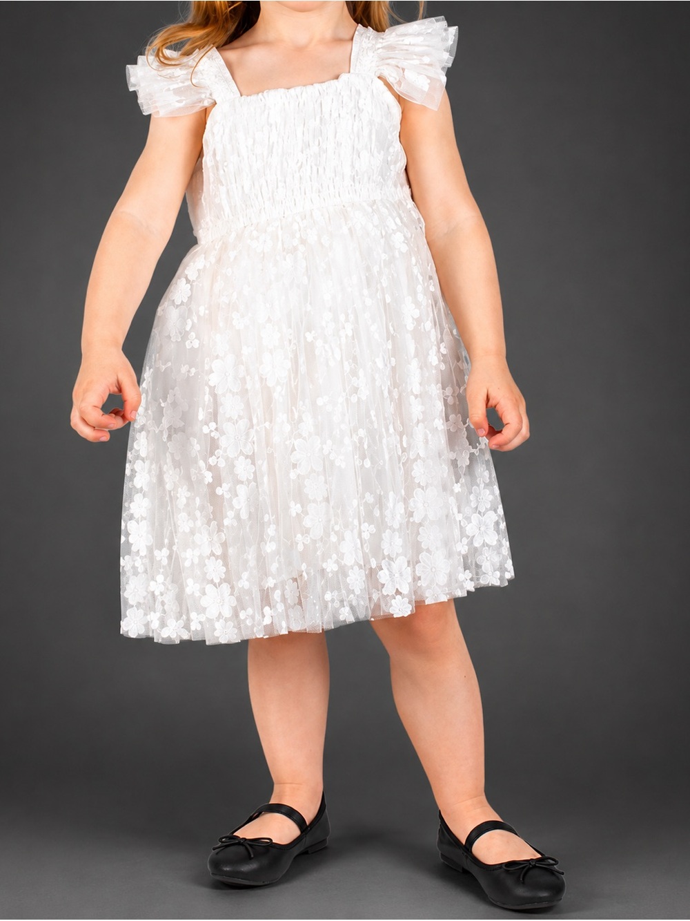 Popatu White Sleeveless Square Neck Sundress